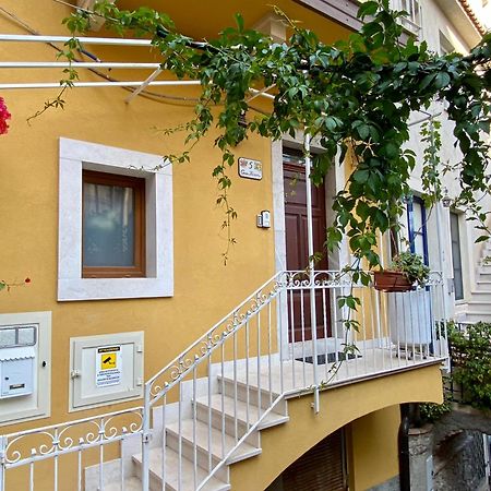 Casa Ferrara Hotel Таормина Екстериор снимка